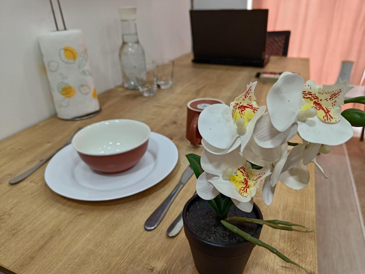 Korzo Apartment บิเยโลโปลเย ภายนอก รูปภาพ